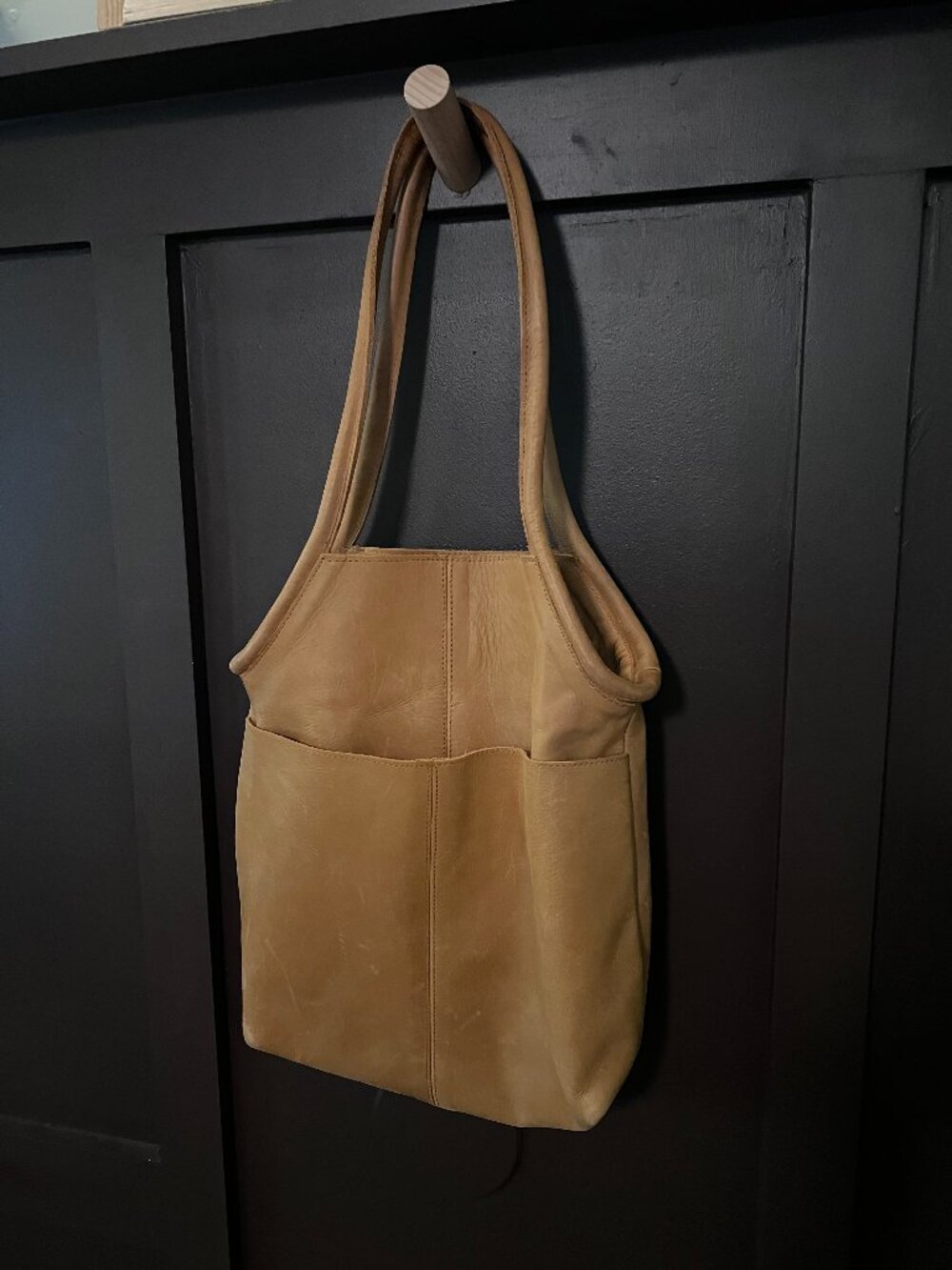 Able Genuine Leather Purse